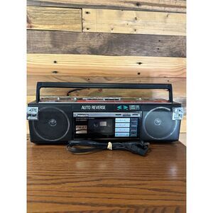 Panasonic RX-FM27 Cassette AM/FM Equalizer Radio Boom Box Vintage **Read**